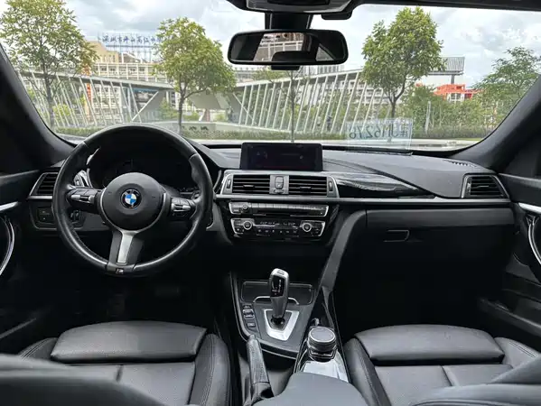 BMW 3 Series GT 2019