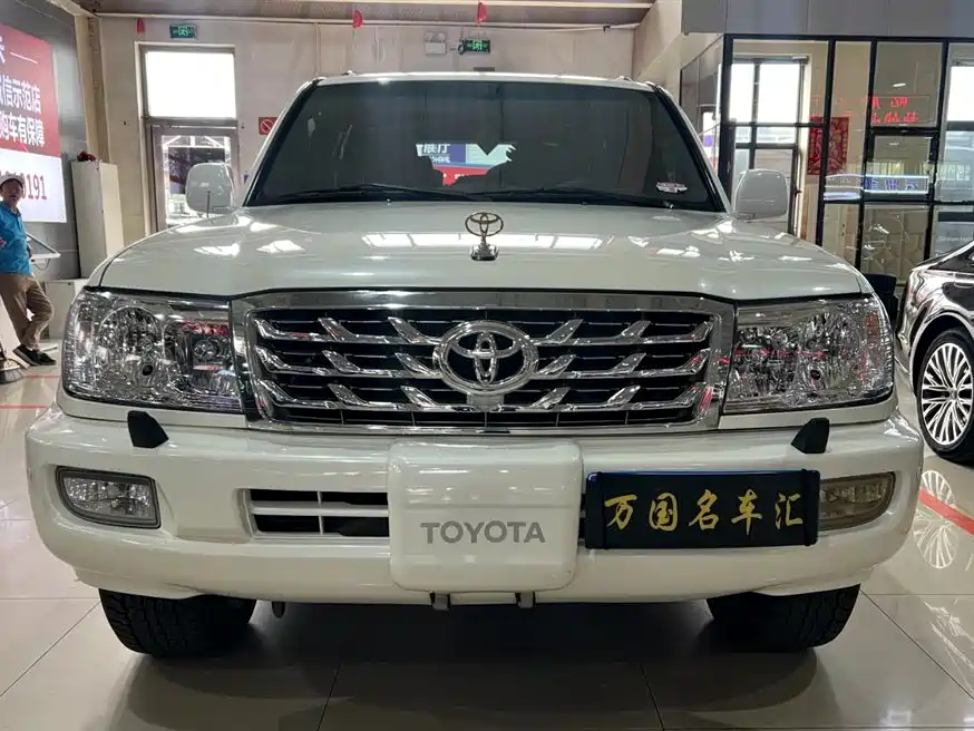 Toyota Land Cruiser 2008 — фото 2