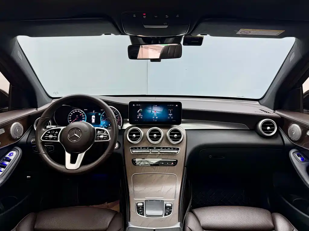 Mercedes-Benz GLC 2020 — фото 18