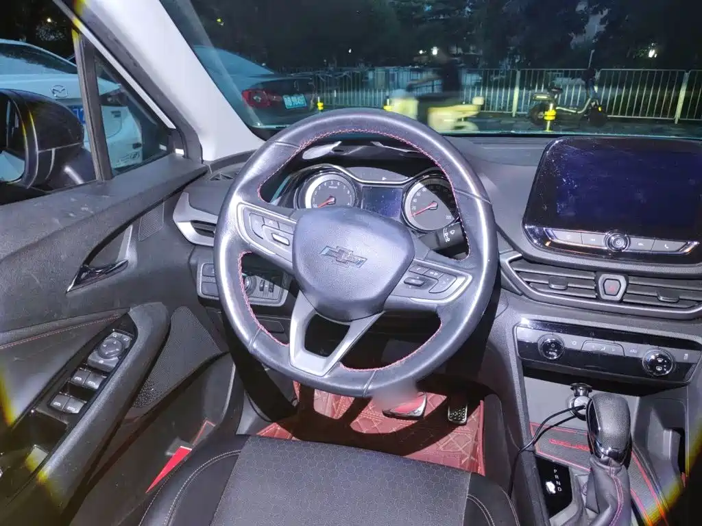 Chevrolet Orlando 2019 — фото 11