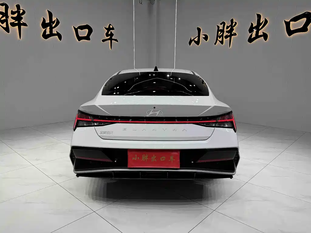 Hyundai Elantra 2023 — фото 4