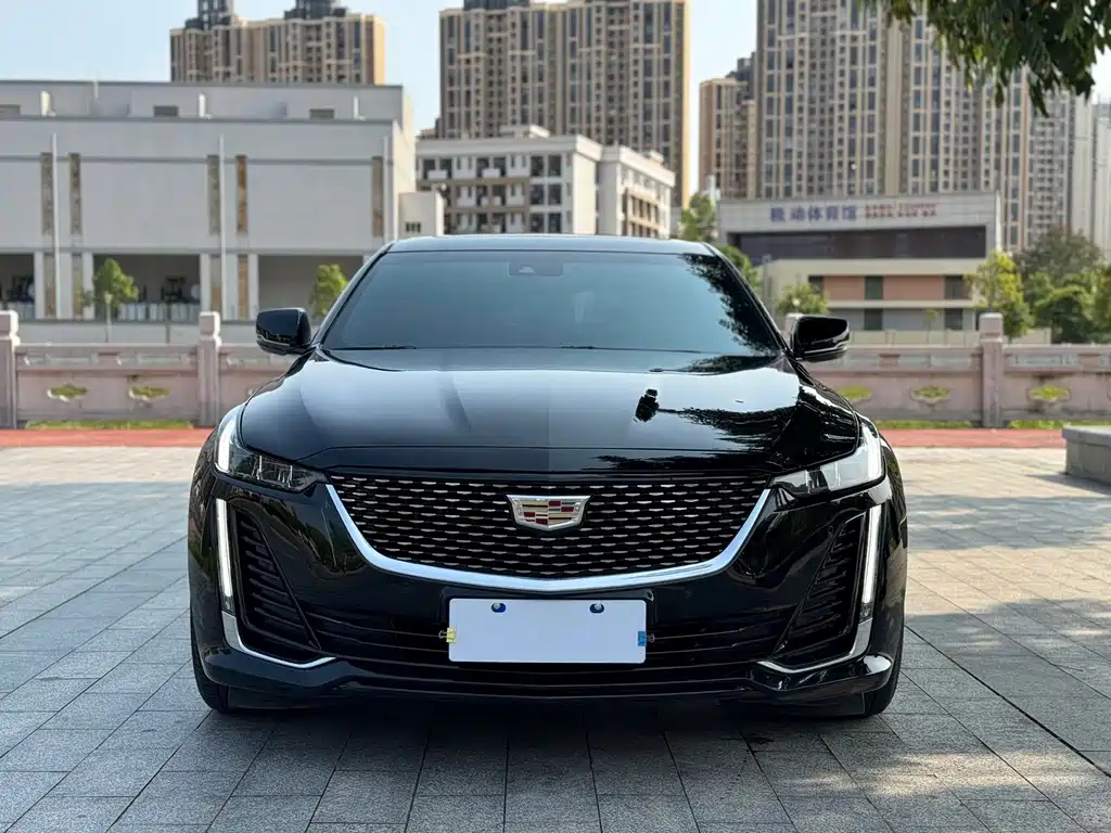 Cadillac CT5 2023 — фото 1