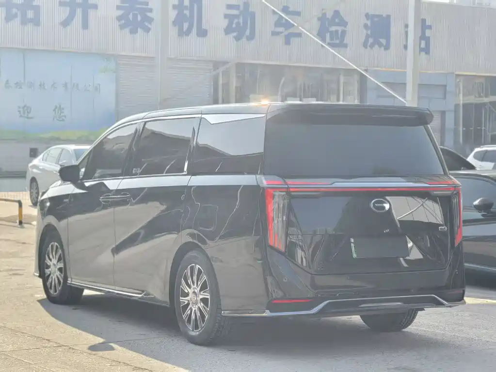 GAC Motor Trumpchi E9 2023 — фото 7