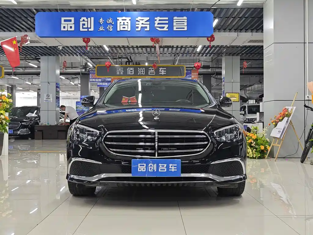 Mercedes-Benz E-Class 2023 — фото 2