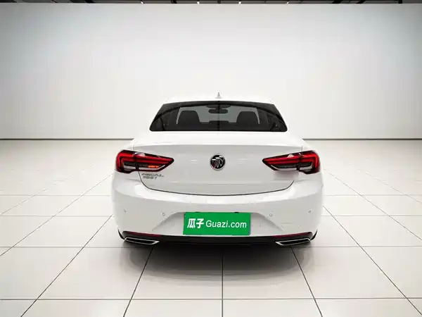 Buick Regal 2021