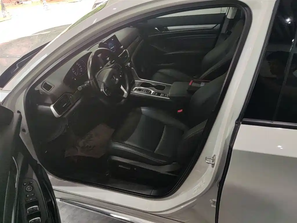 Honda Accord 2021 — фото 15