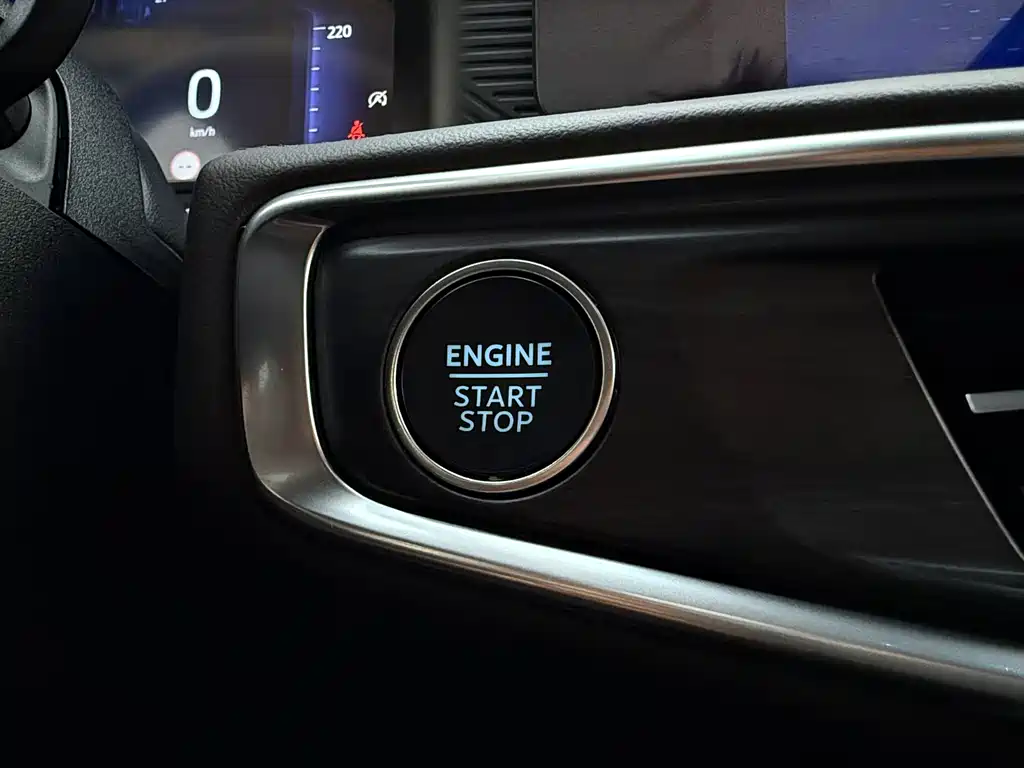 Ford Explorer 2025 — фото 27
