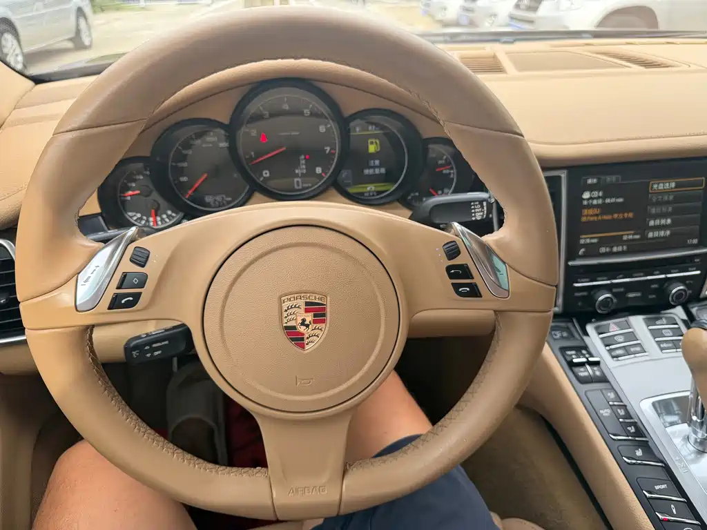 Porsche Panamera 2015 — фото 15