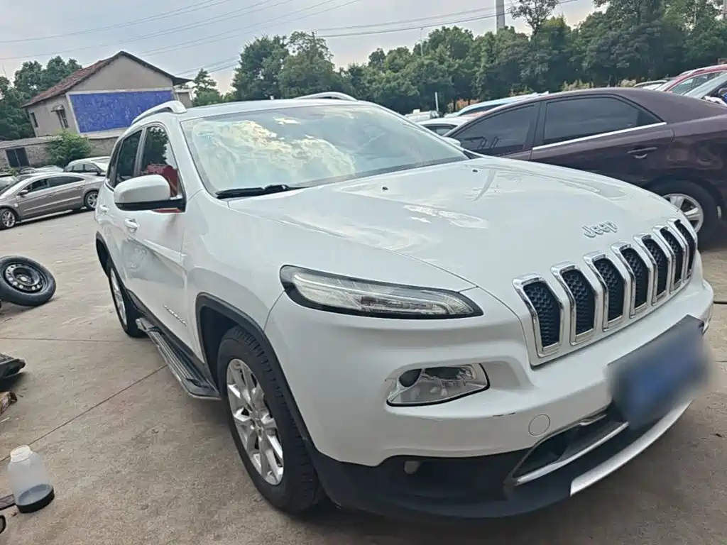 Jeep Cherokee 2017 — фото 4