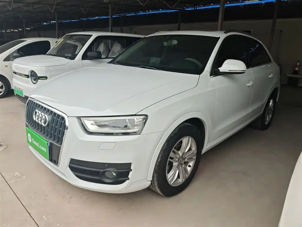 Audi Q3 2015 — фото 1