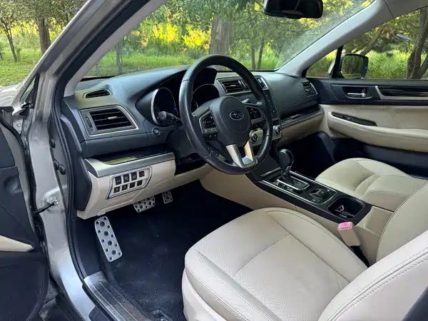 Subaru Outback 2016