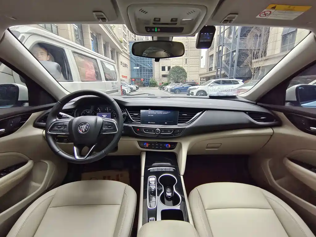 Buick Regal 2020 — фото 10