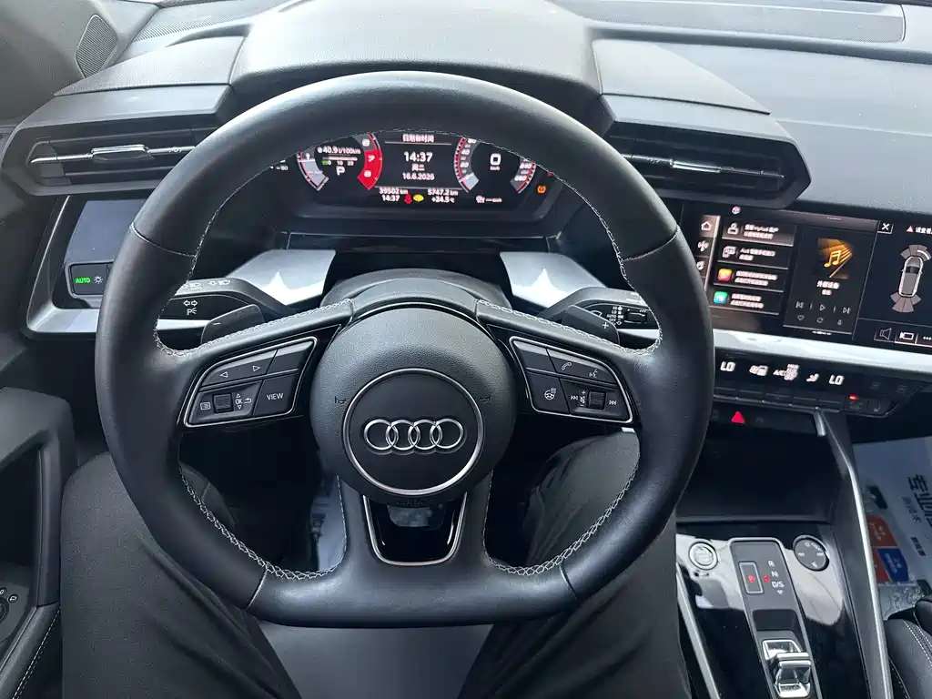 Audi A3 2022 — фото 15