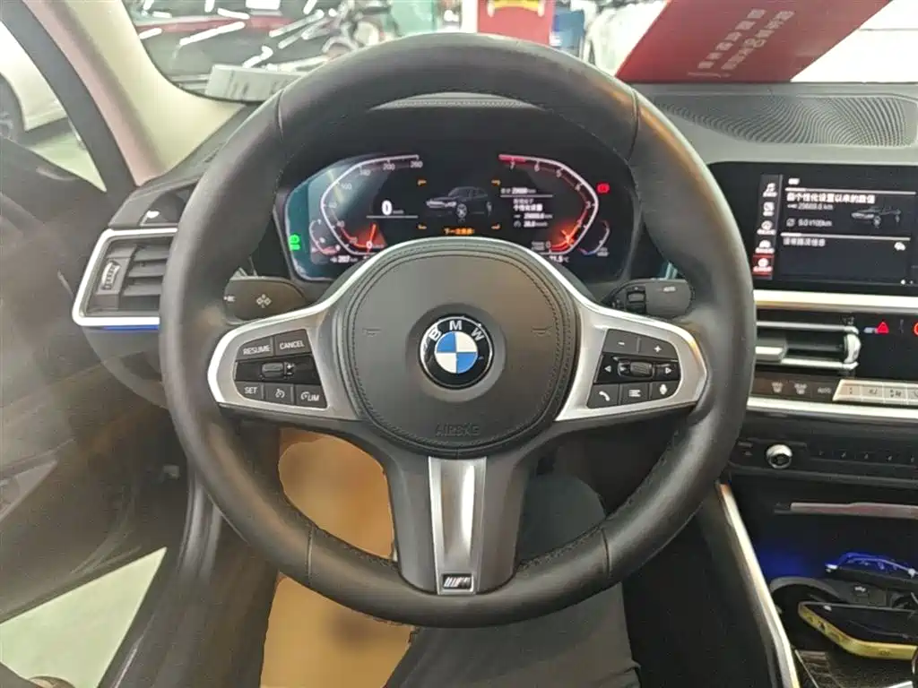 BMW 3 Series 2022 — фото 11