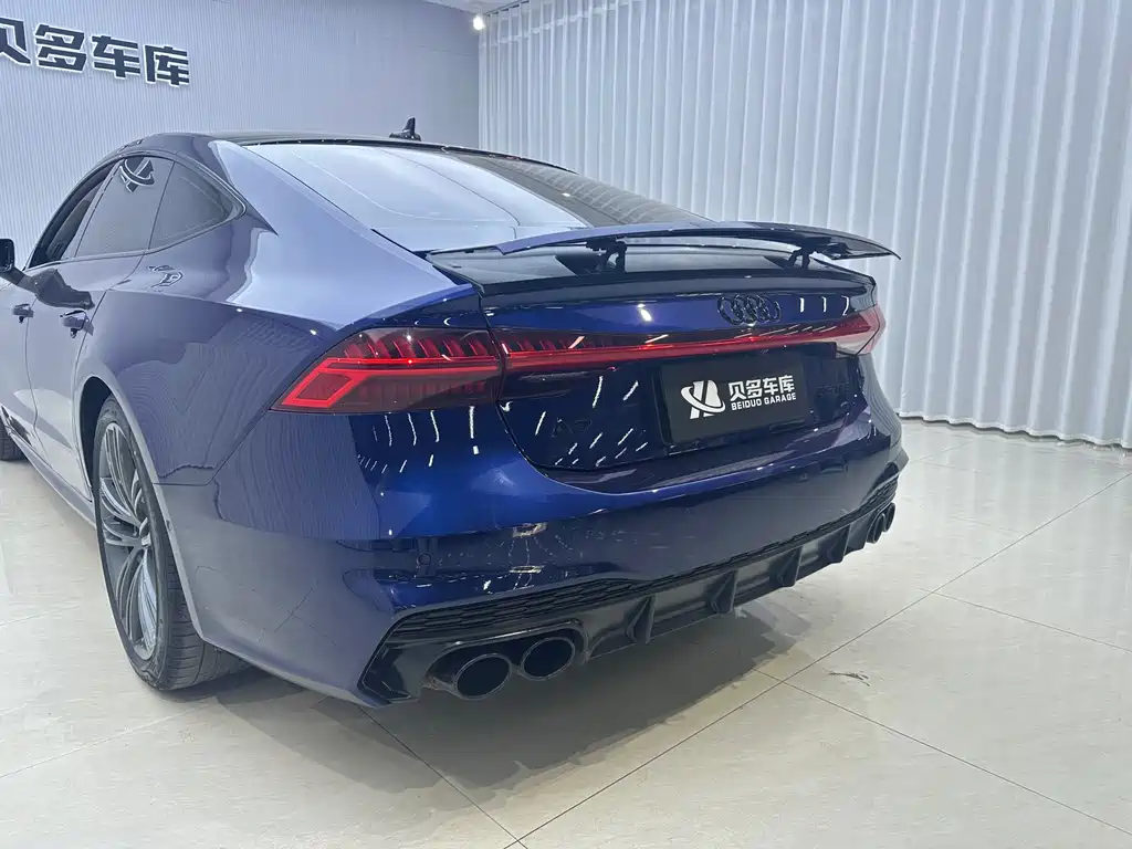 Audi A7 2021 — фото 10