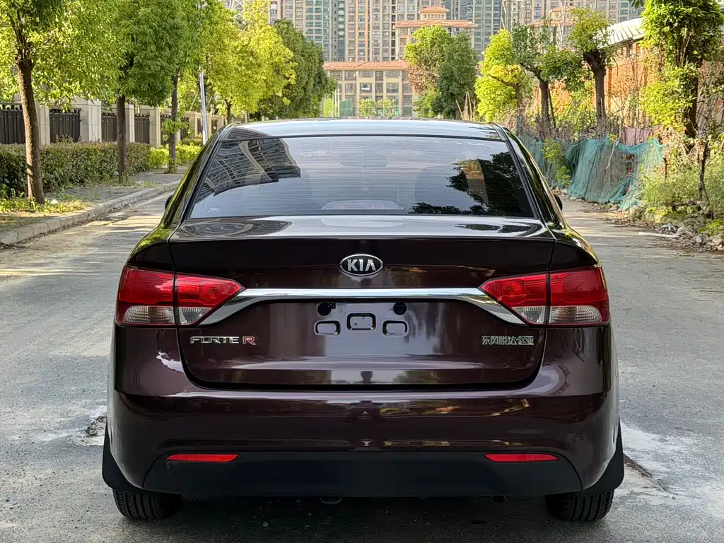Kia Forte 2014 — фото 5