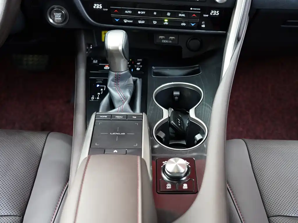 Lexus RX 2021 — фото 12