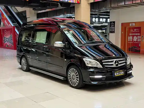 Mercedes-Benz Vito 2013