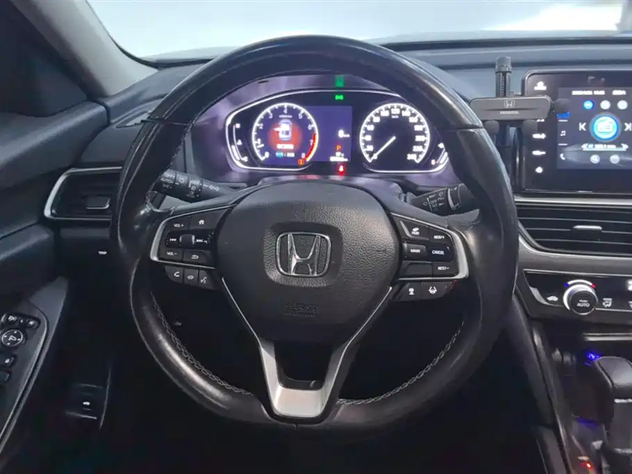 Honda Accord 2022 — фото 15