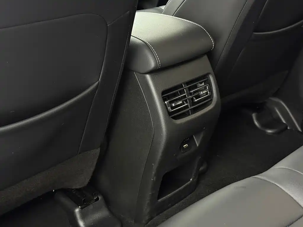 Haval M6 2023 — фото 15