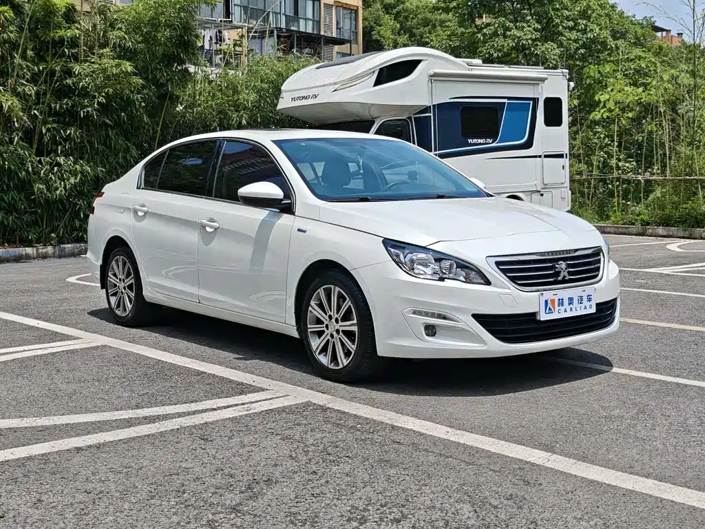Peugeot 408 2018 — фото 3