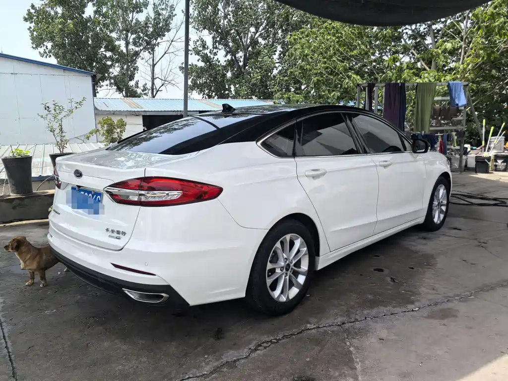 Ford Mondeo 2021 — фото 4