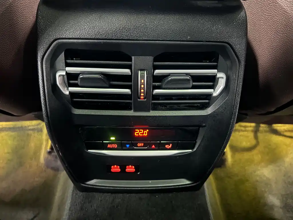 BMW 3 Series 2020 — фото 13