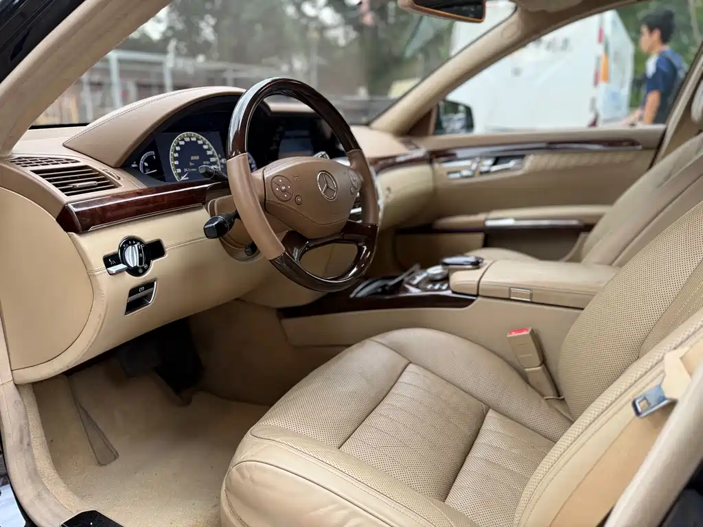 Mercedes-Benz S-Class 2010 — фото 4