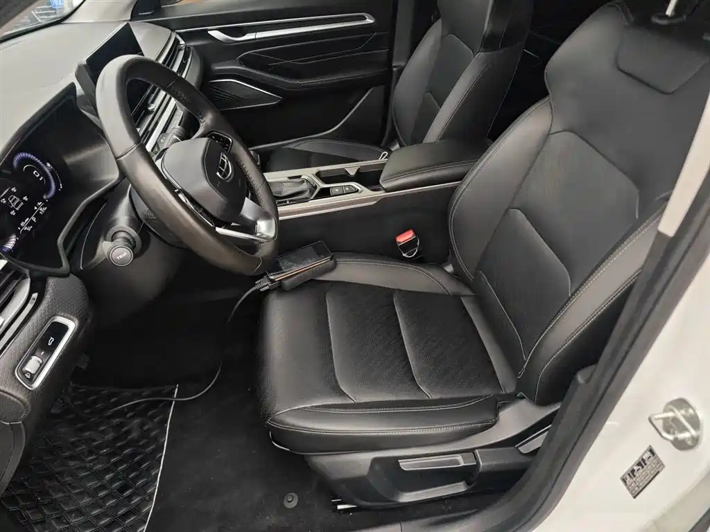 Geely Emgrand 2023 — фото 15