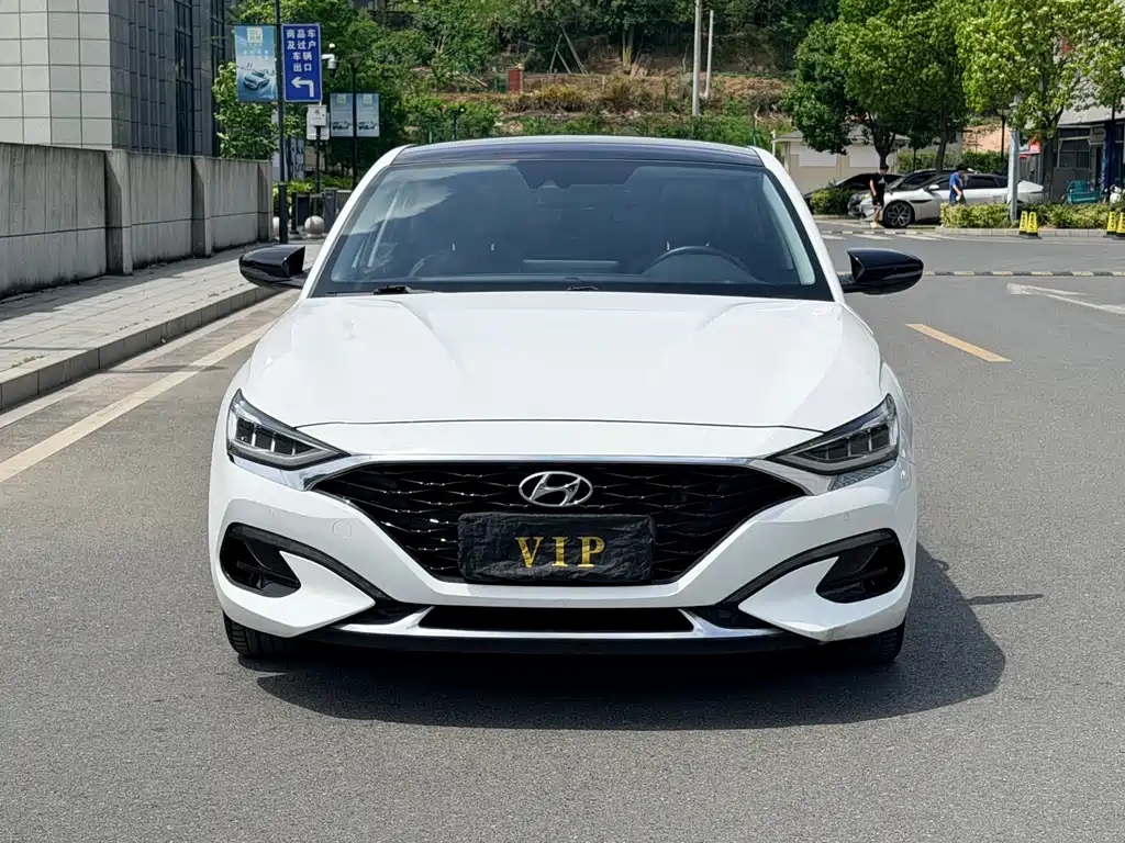 Hyundai Fista 2022 — фото 2