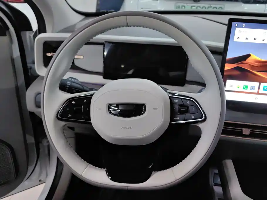 Geely ICON 2025 — фото 15
