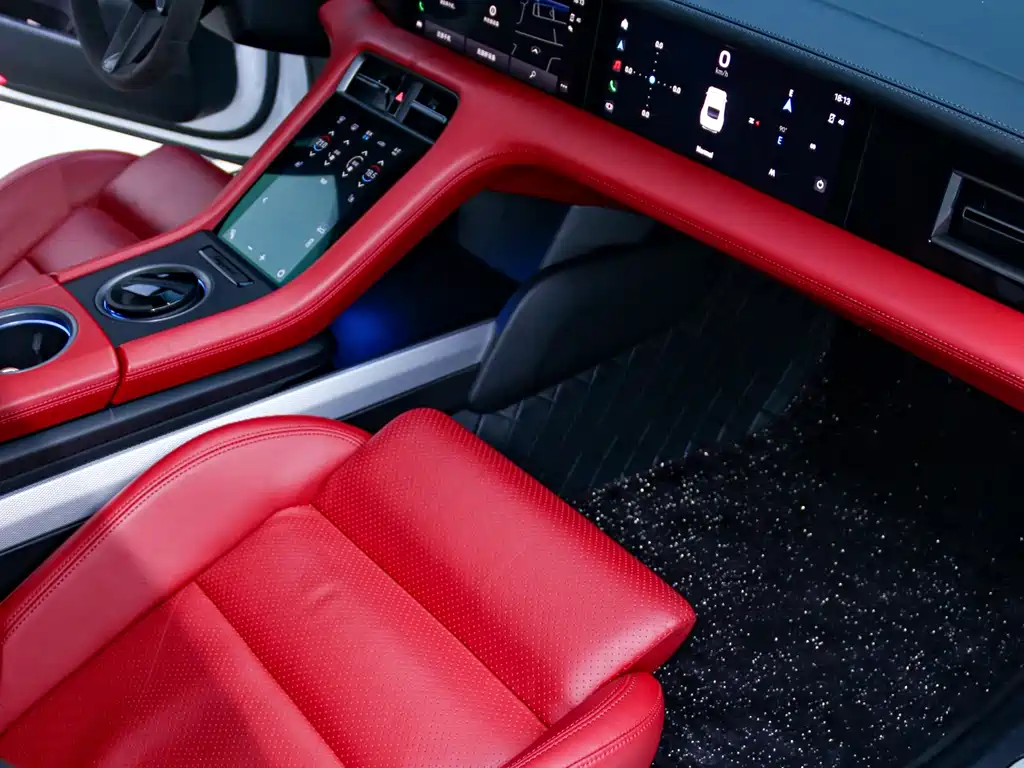 Porsche Taycan 2021 — фото 10