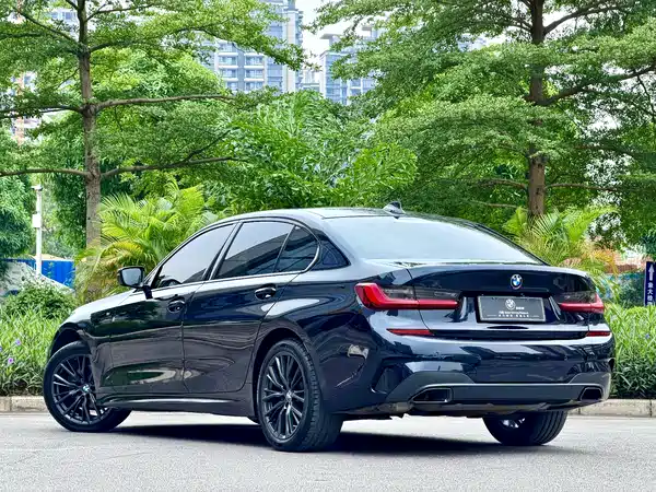 BMW 3 Series 2022