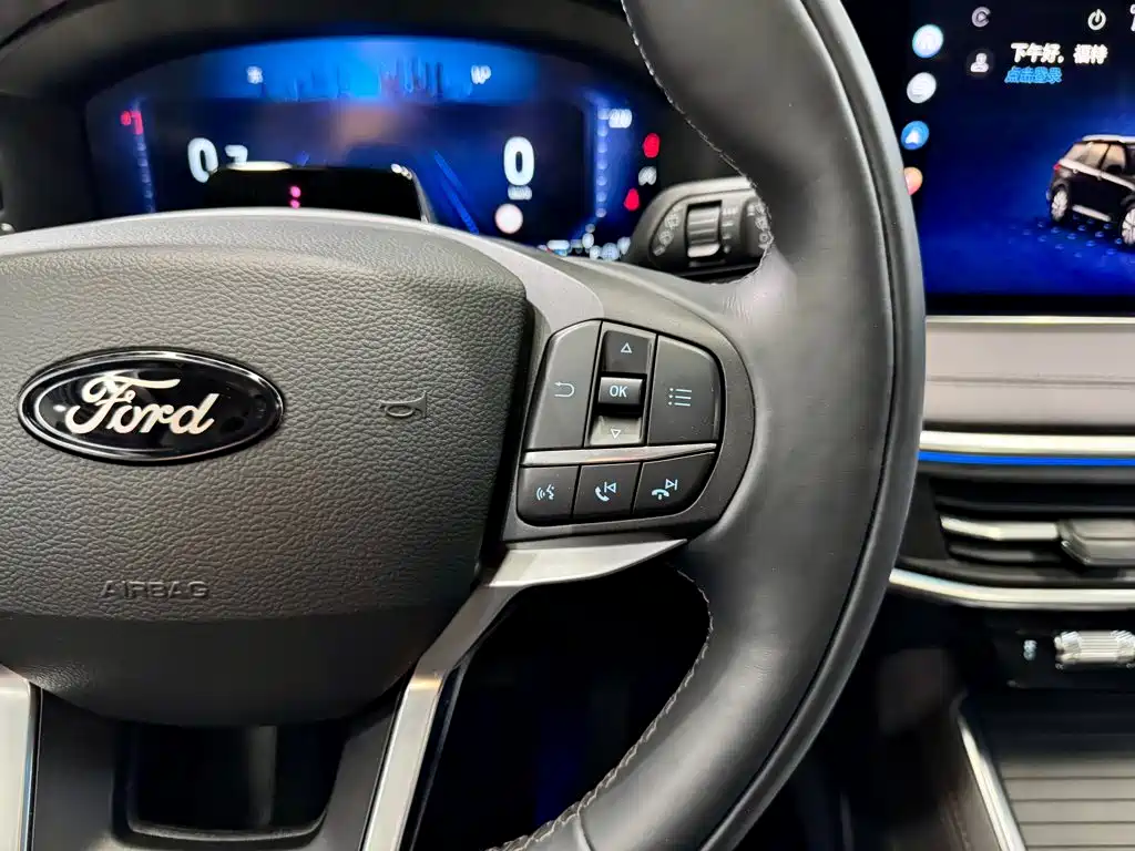 Ford Explorer 2025 — фото 22