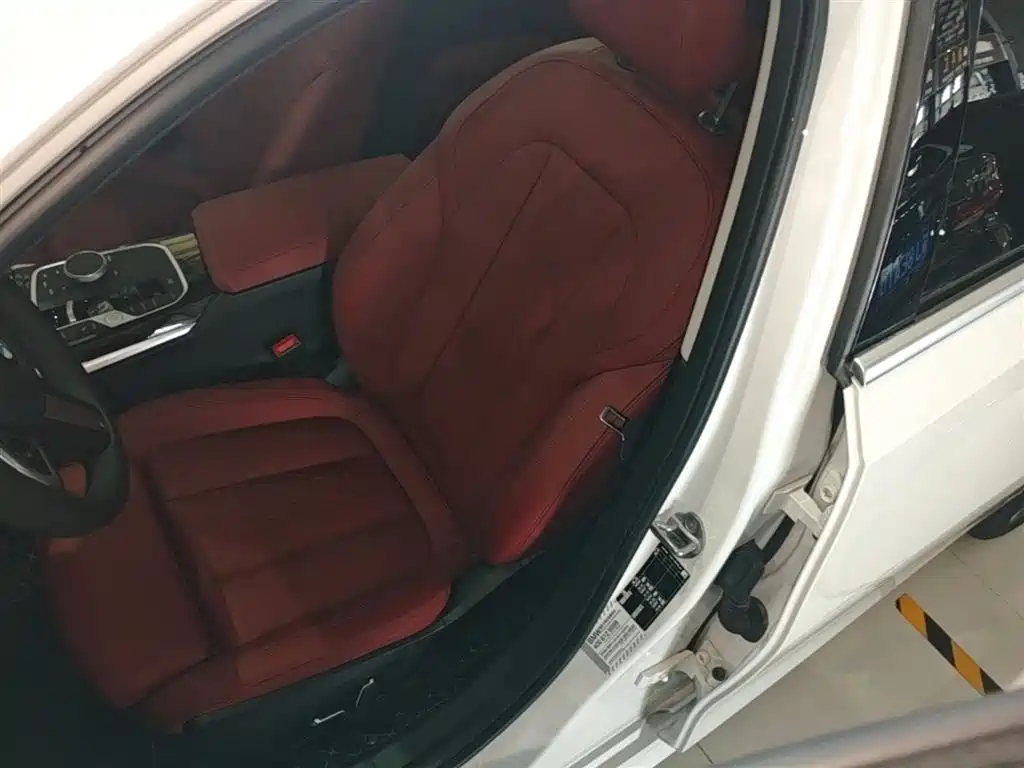 BMW 3 Series 2023 — фото 15