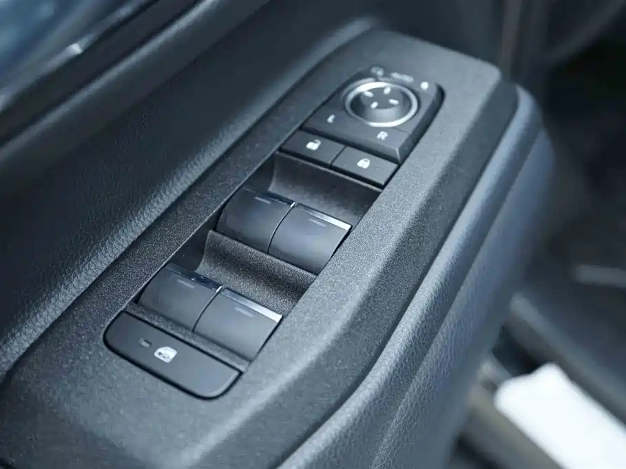 Toyota Prado 2025 — фото 11