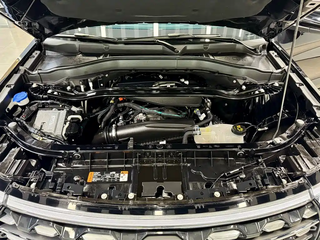 Ford Explorer 2025 — фото 8