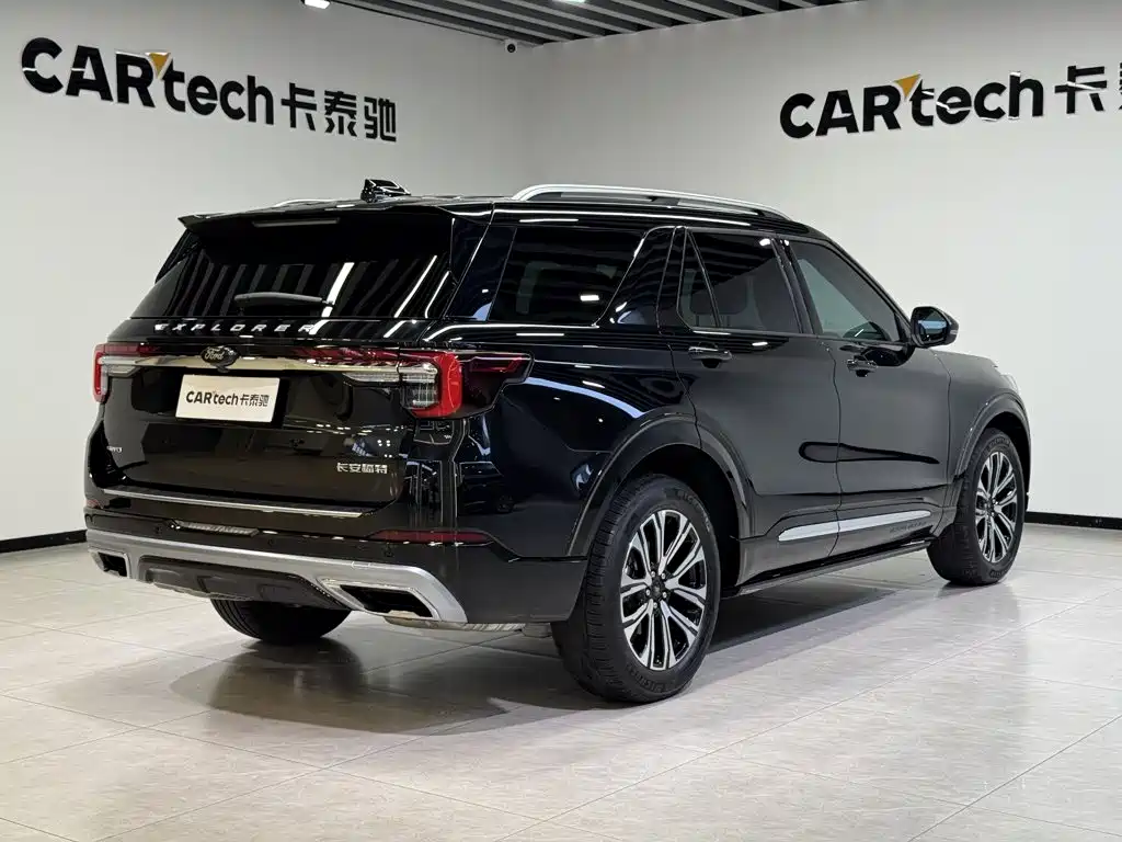 Ford Explorer 2025 — фото 13