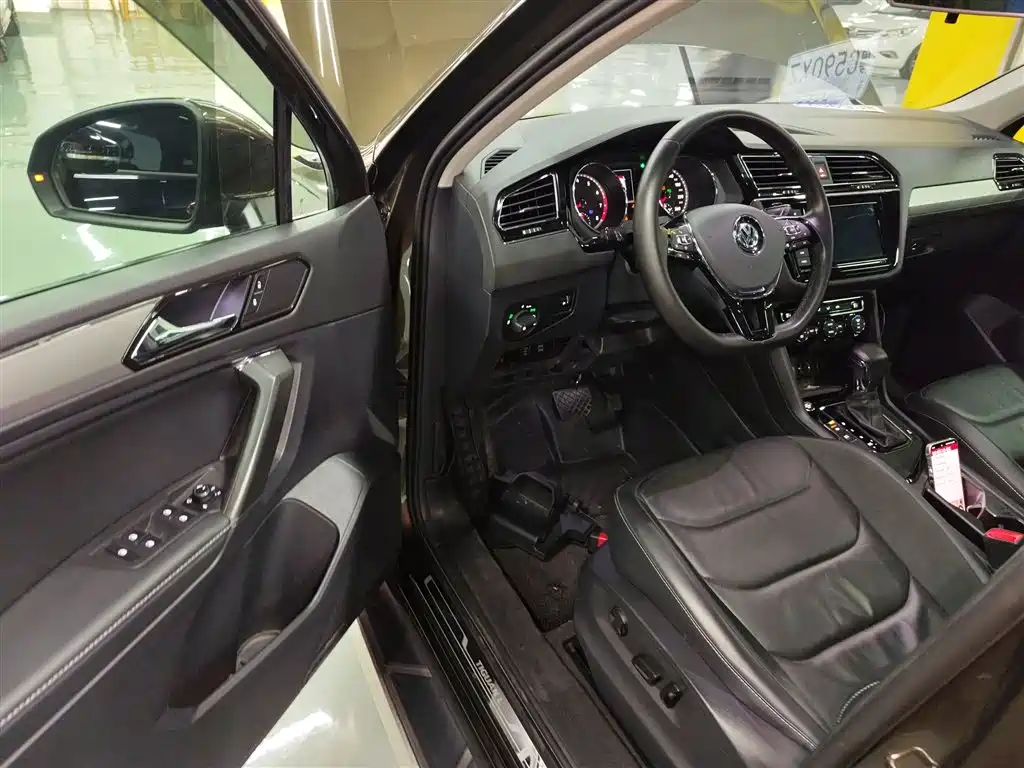 Volkswagen Tiguan L 2019 — фото 16