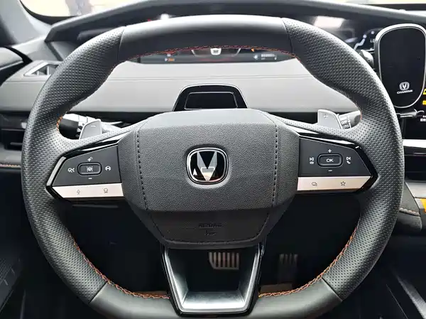 Changan UNI-V 2025