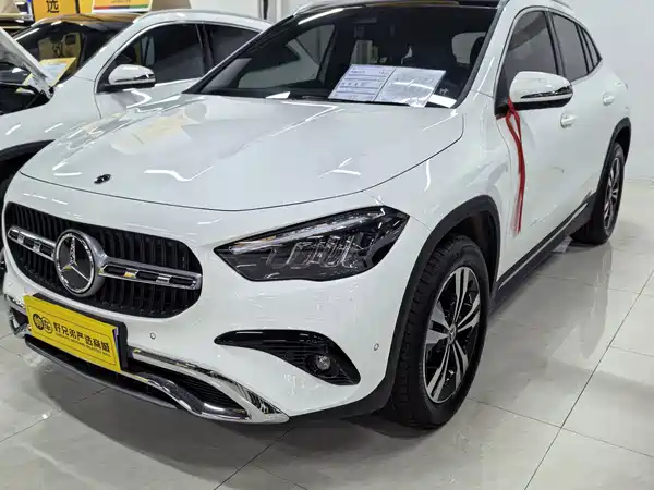 Mercedes-Benz GLA 2025