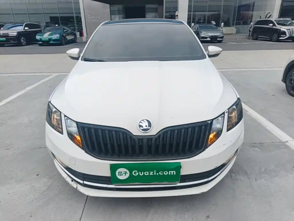 Skoda Octavia 2018 — фото 3