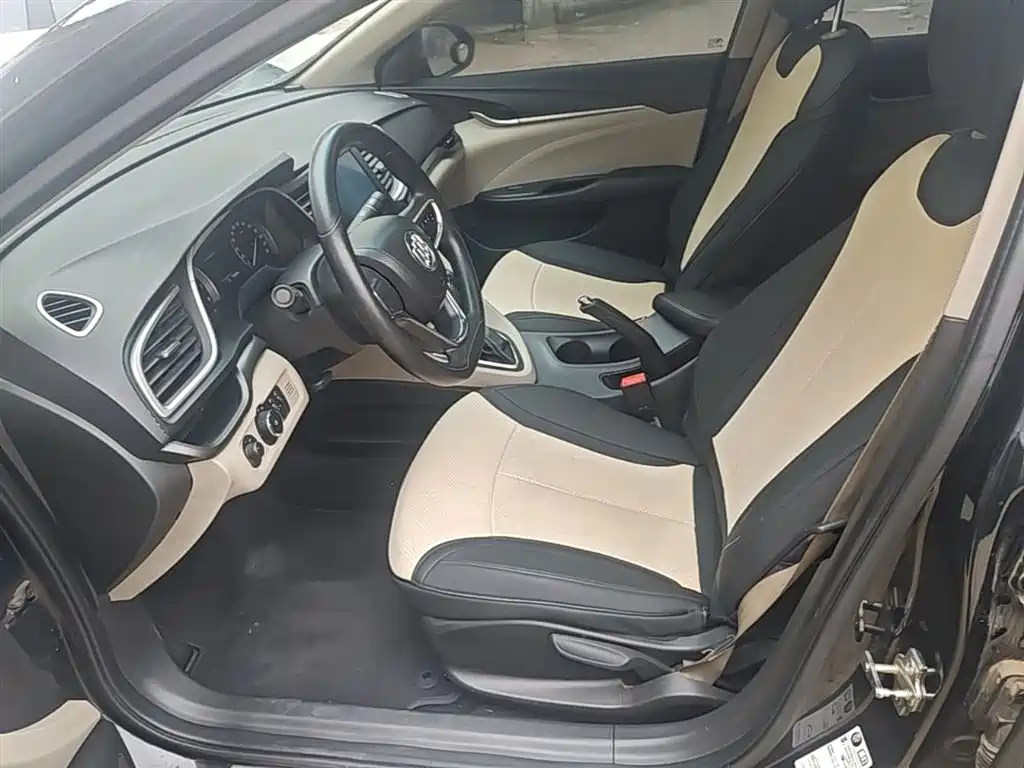 Buick Excelle 2016 — фото 15