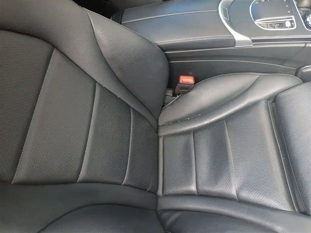Mercedes-Benz C-Class 2019 — фото 25