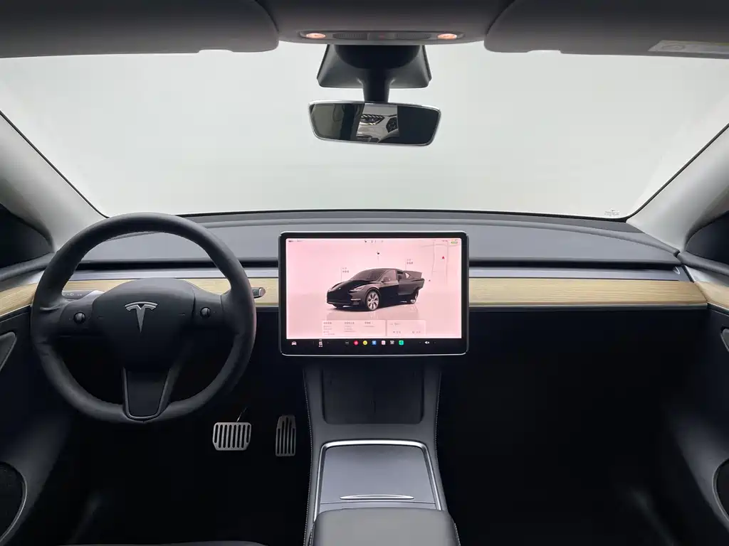 Tesla Model Y 2022 — фото 13