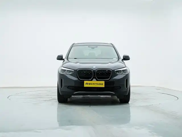 BMW iX3 2021 — фото 2