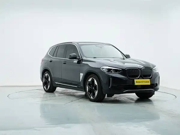 BMW iX3 2021