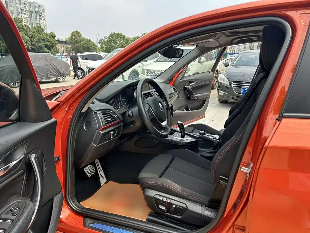 BMW 1 Series 2014 — фото 14