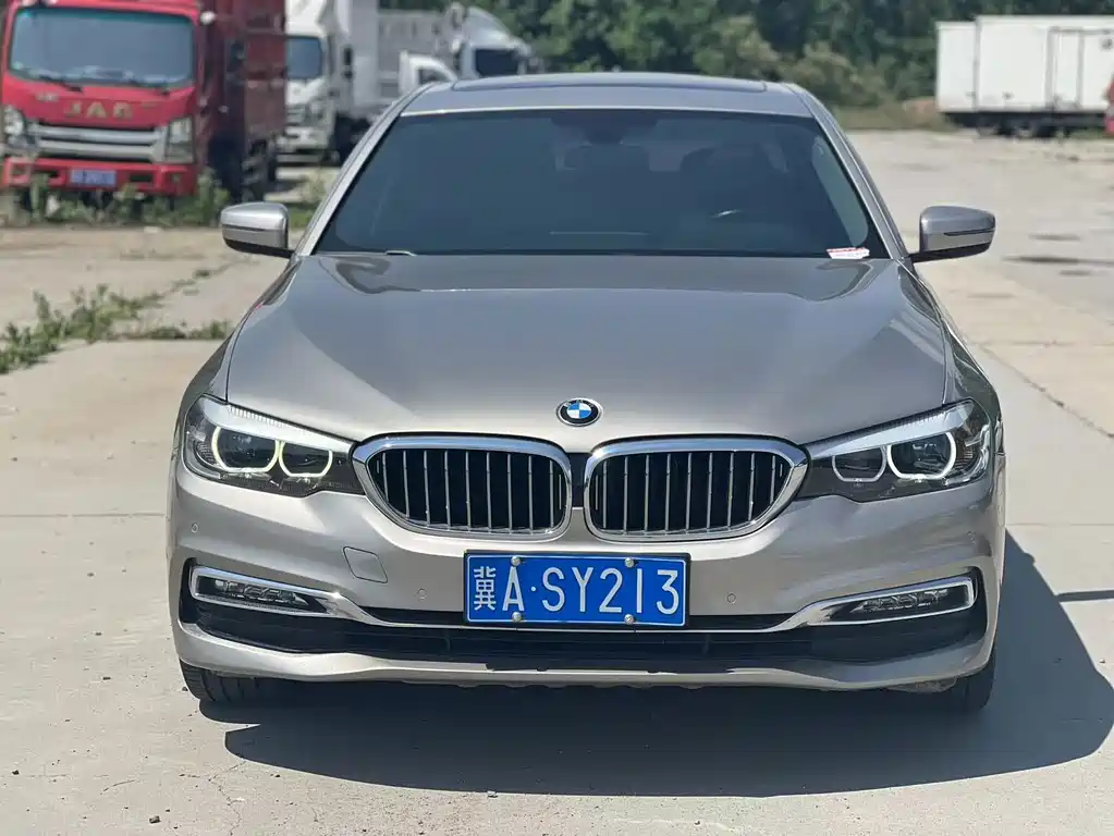 BMW 5 Series 2018 — фото 3