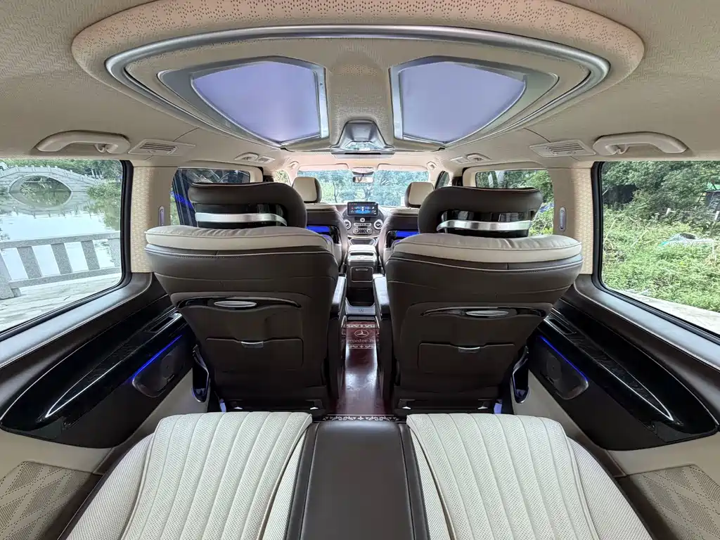 Mercedes-Benz Vito 2023 — фото 19